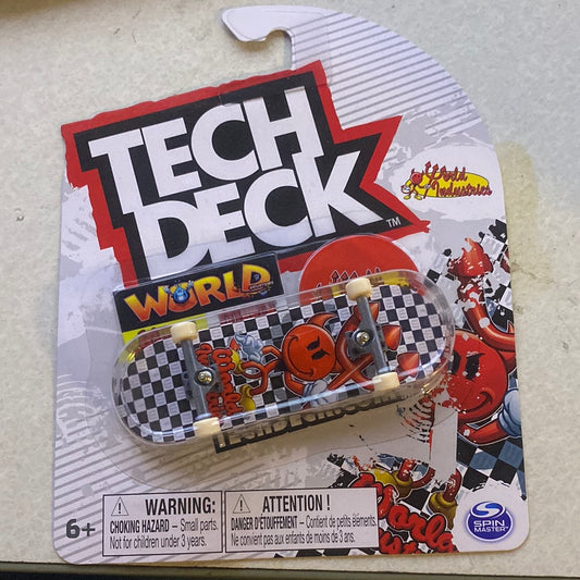 Tech Deck World Industries Red face Ultra rare—