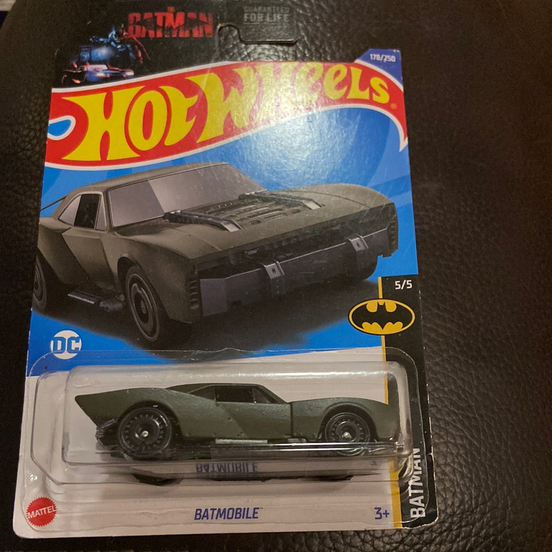 2021 HOT WHEELS THE BATMAN 5/5 BATMOBILE
