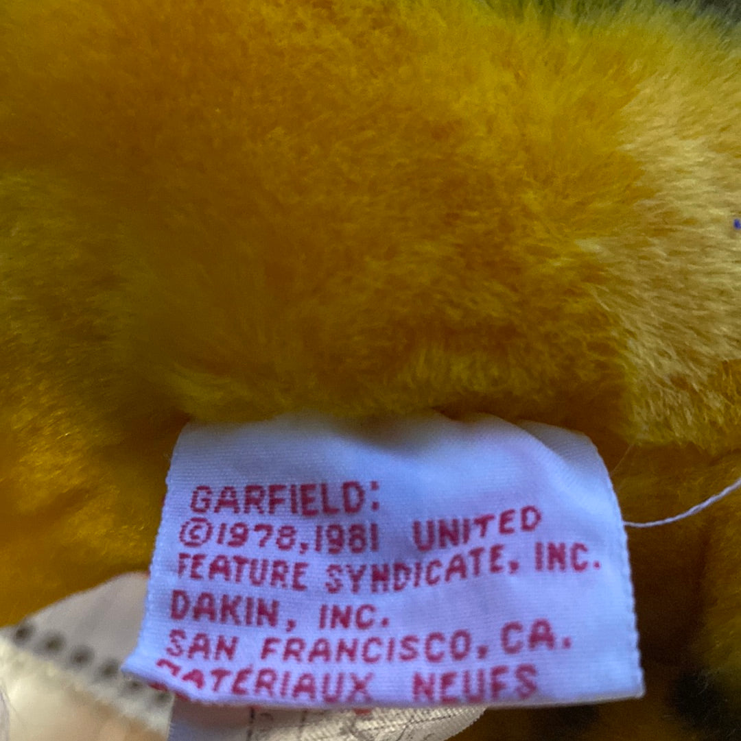 New!! Garfield vintage plush 1978 shop til you drop
