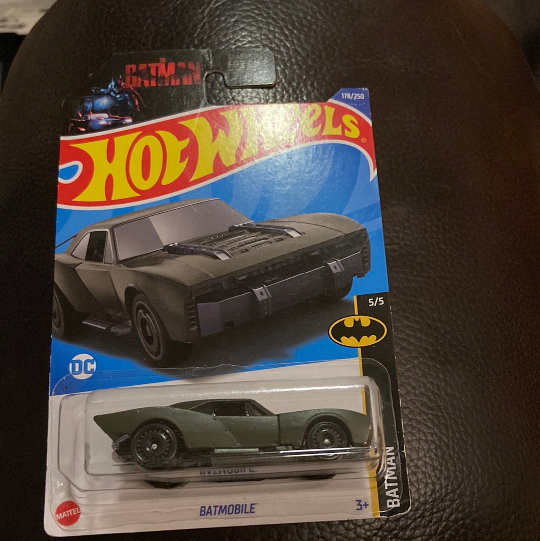 2021 HOT WHEELS THE BATMAN 5/5 BATMOBILE
