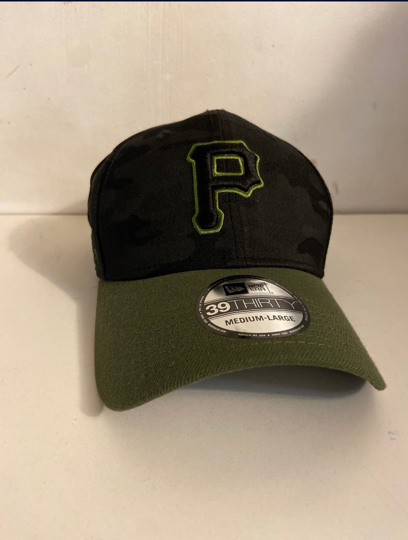New!! Camo Green & Black Pittsburgh New Era Cap!! Size M/L