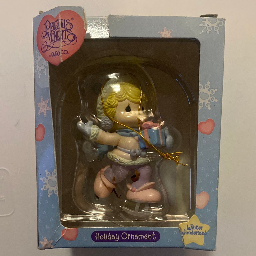 New!! Winter wonderland, preciou moments holiday ornament