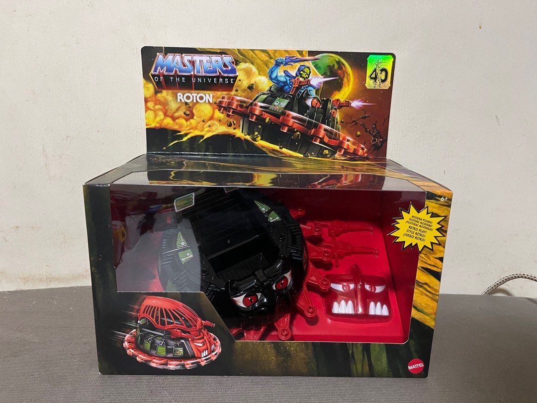 Masters of the Universe Origins Roton Vehicle, Spinning Villain Car with Clicking Sounds & Accessories, Motu Collectible Toy