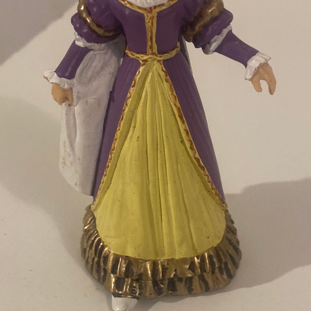 Rare 2002  Papo Tale and Legends Queen Figurine