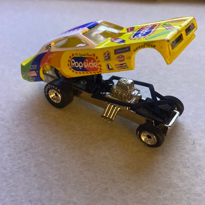 Johnny Lighting racing Dreams 1995 Popsicle - pre owned-