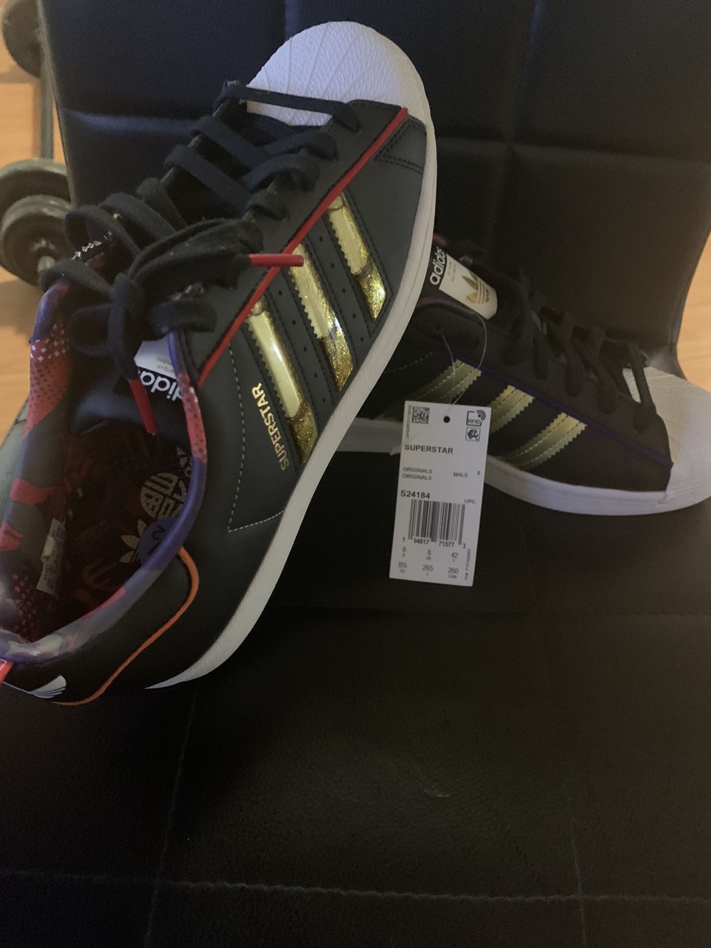 Adidas Originals Superstar [S24184] Men Black/Gold Metallic-Scarlet 8.5