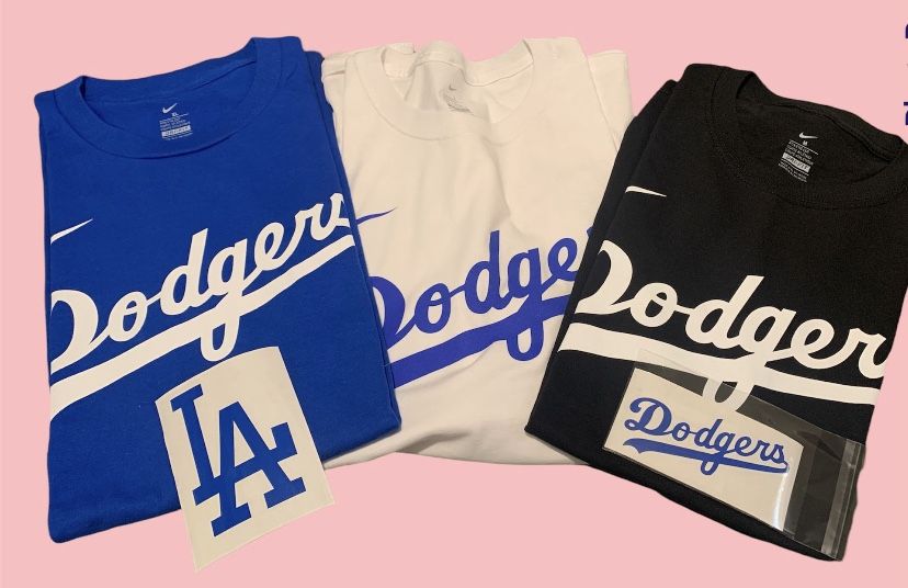 ⚾️ New Blue Dodgers Shirt Includes Free Sticker⚾️