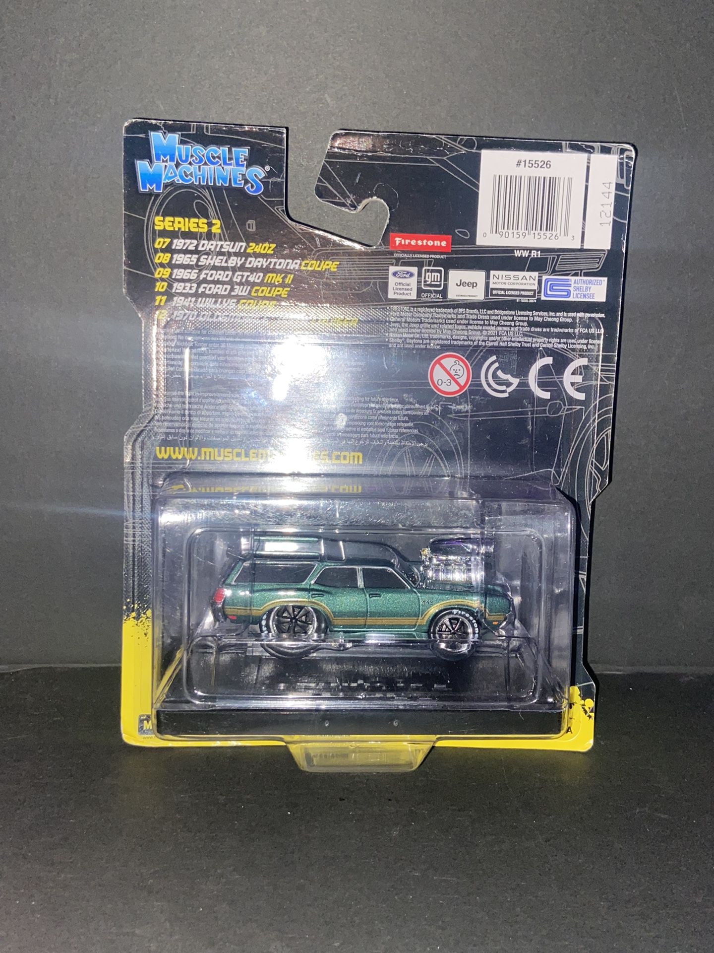 MUSCLE MACHINE DIE 1:64 COLLECTION MODEL 12 SERIES 2 1970 OLDSMOBILE VISTA CRUISER