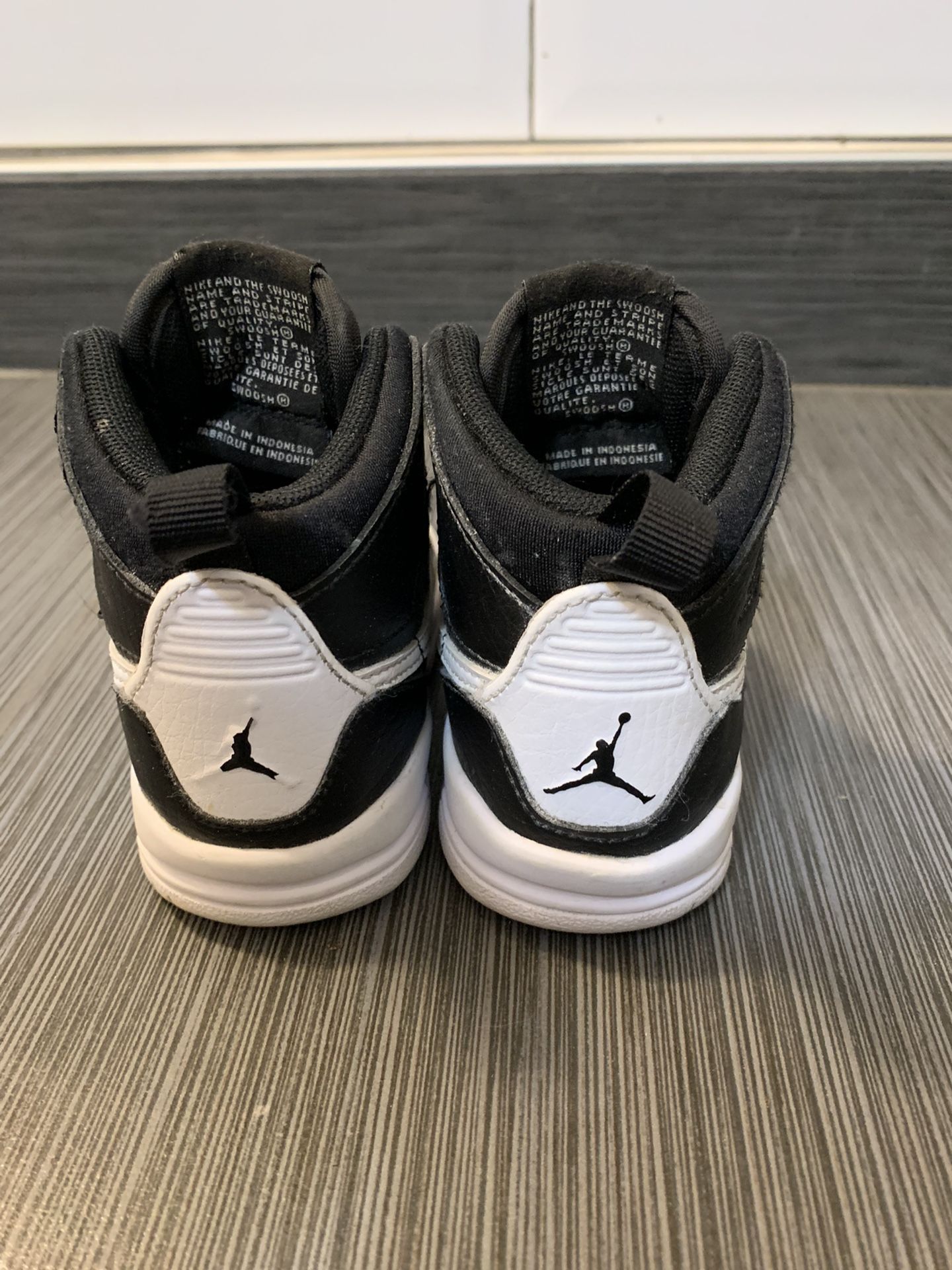 Nike Air Jordan Legacy 312 Toddler Sz 5C At4055 001 Black Velcro