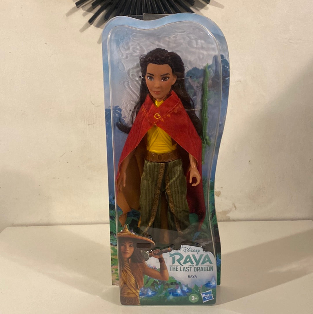 Disney Raya and the Last Dragon Raya Fashion Doll