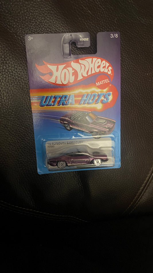 2021 New!! Hot wheels Ultra Hots Mattel ‘70 Plymouth barracuda HDG63