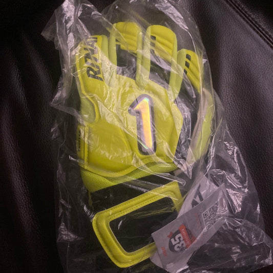 New!! Rinat Yellow Gloves size 9