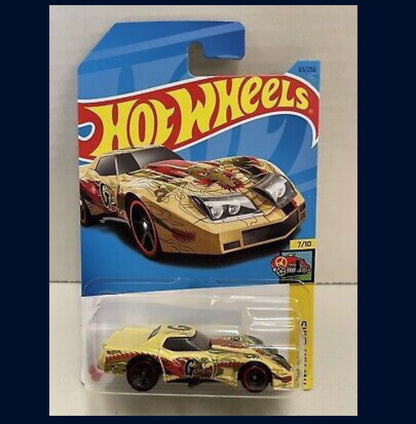 New!!! 2021 —7/10 Hot Wheels, 76 Greenwood Corvette HW art cars