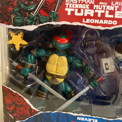 Teenage Mutant Ninja Turtles and Stranger Things Upside Down Remix 6" Leonardo and Eleven Action Figure 2pk